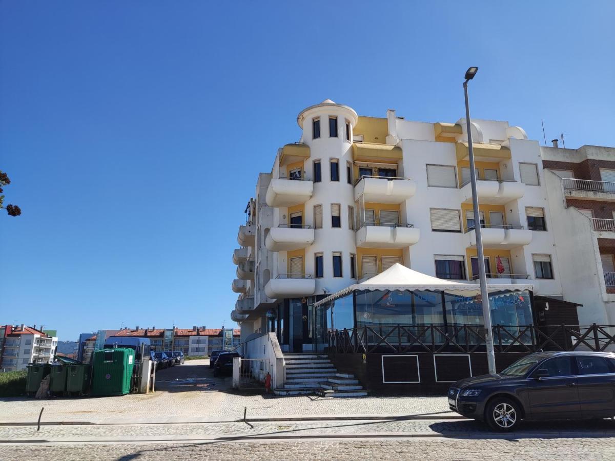 Apartment By The Beach! With Large Balcony! Sao Martinho do Porto Ngoại thất bức ảnh