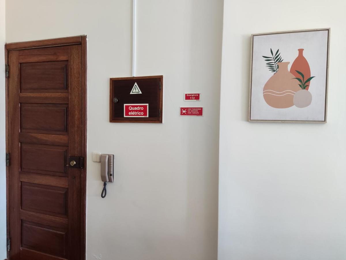 Apartment By The Beach! With Large Balcony! Sao Martinho do Porto Ngoại thất bức ảnh